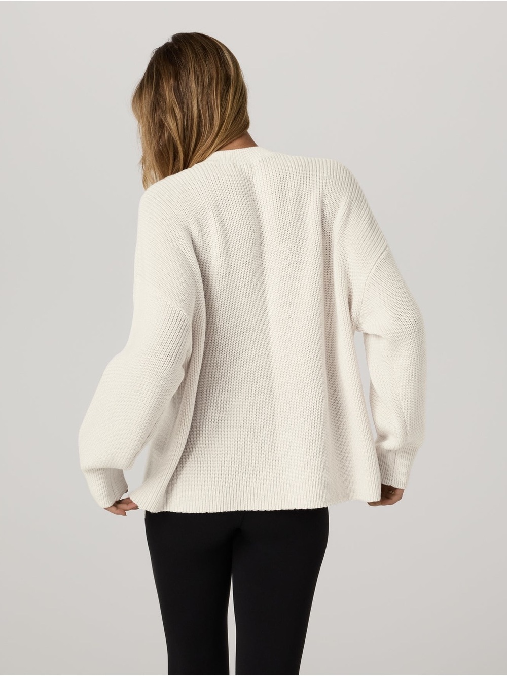 BRAND NEW Vuori Alps Classic Crew Sweater Marshmallow Cream Size XL - Picture 3 of 4